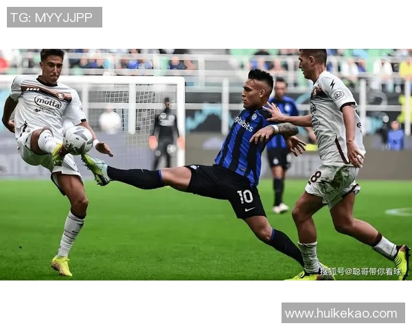 目前世界足球五大中后卫之一的排名及其职业生涯精彩瞬间分析